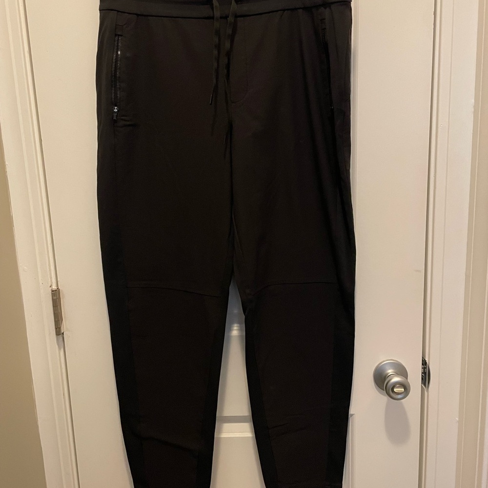 Women’s Athleta Black Jogger Pants